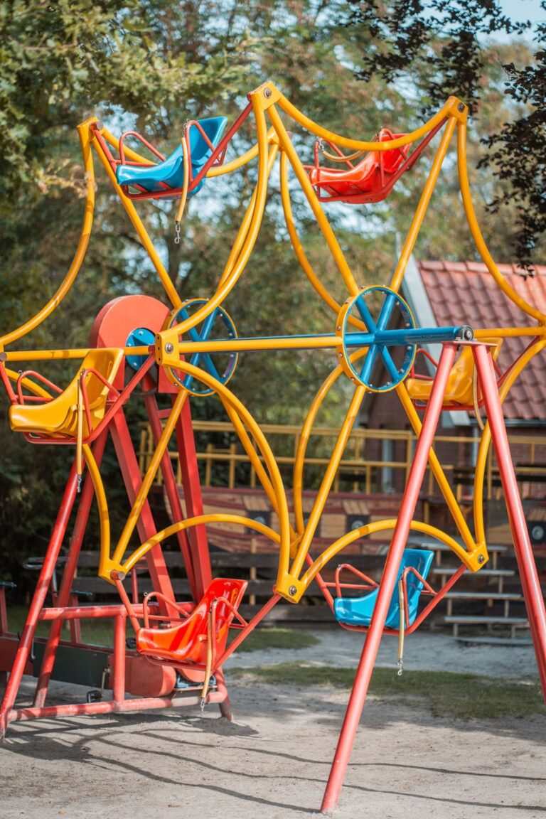 Naar zuidlaren Sprookjeshof speeltuin speeltoestel groot 768x1152